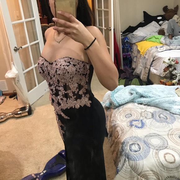 Black & Rose Gold Prom Dress!! - Picture 5 of 5